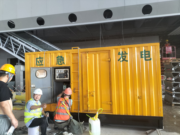 荔城怎样判断空气滤清器是否需要更换？